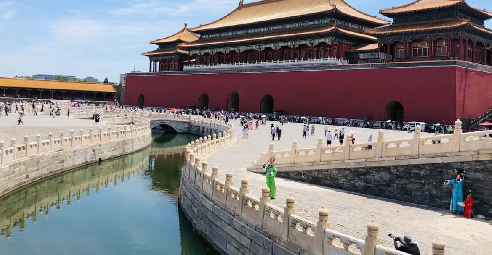 Tiananmen Square+ ···